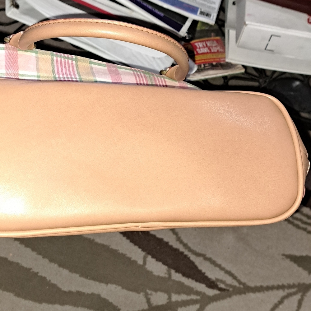 Ladies Relic Handbag - Picture 9 of 13